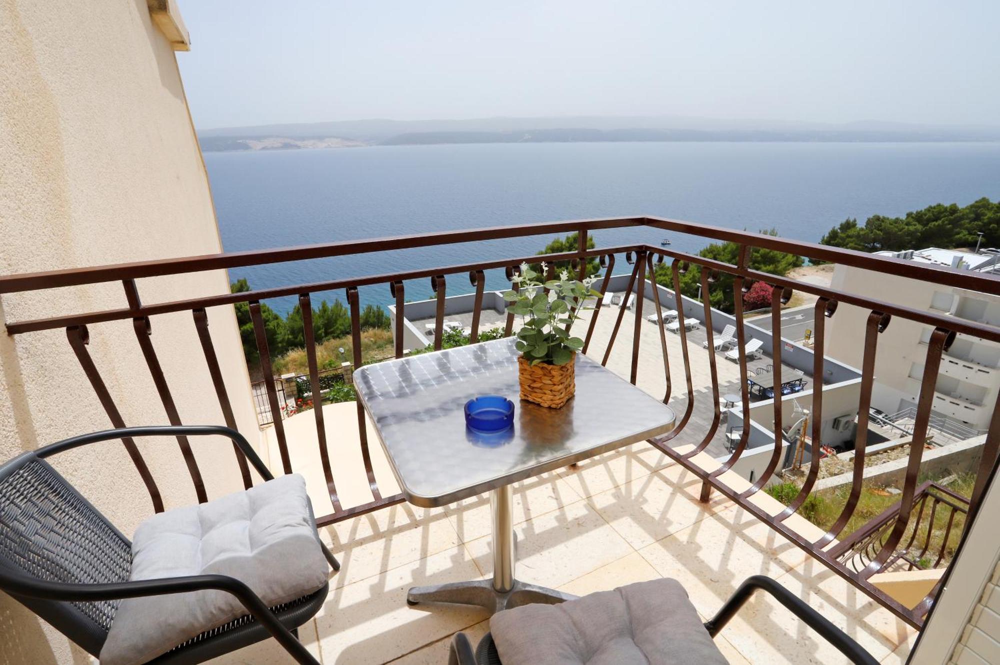 Apartments Edita & Robert ล็อควา โรโกซนิตซา ภายนอก รูปภาพ