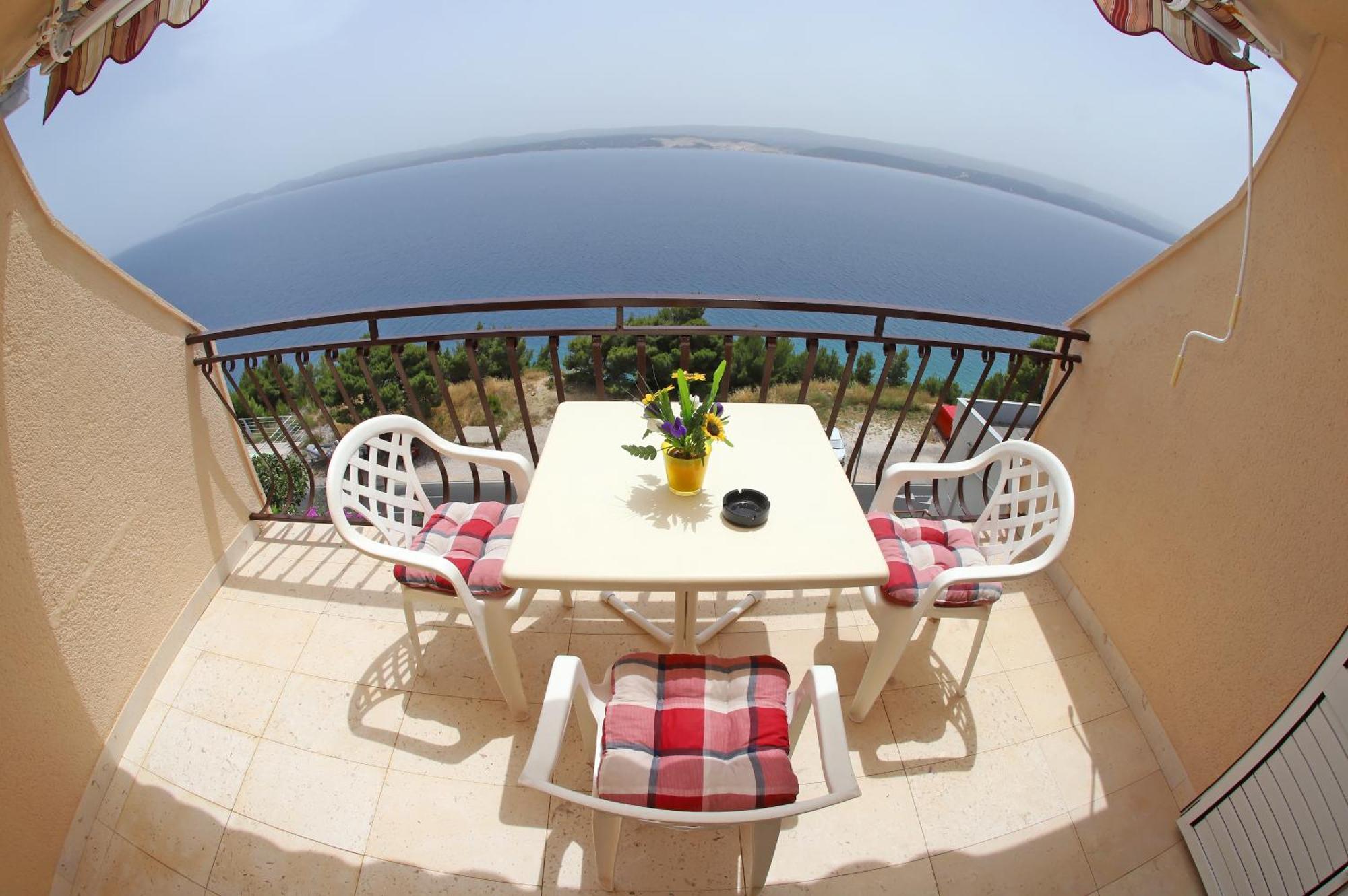 Apartments Edita & Robert ล็อควา โรโกซนิตซา ภายนอก รูปภาพ