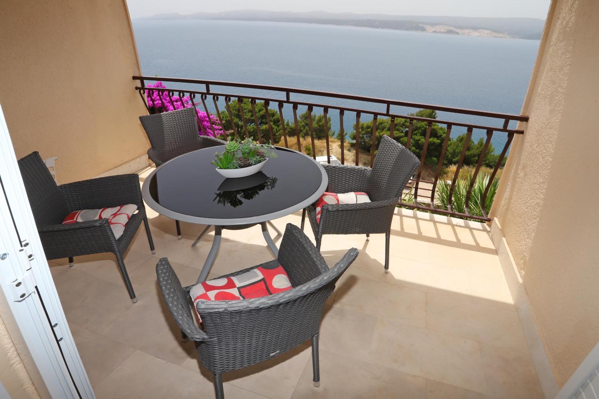 Apartments Edita & Robert ล็อควา โรโกซนิตซา ภายนอก รูปภาพ